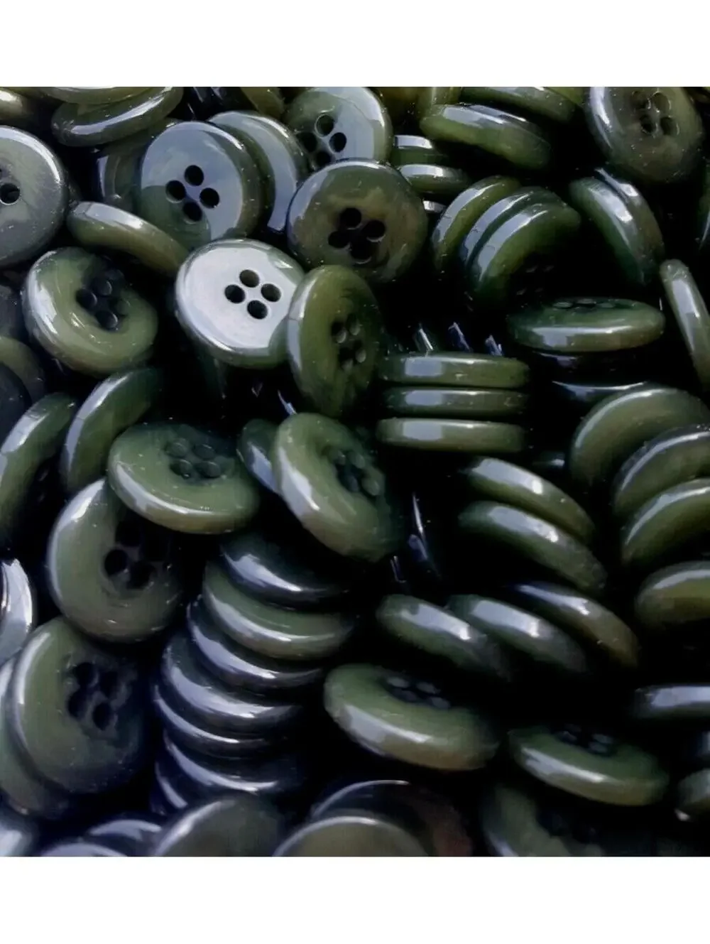 Green Marbled Buttons, 4 Hole Sewing/Crafts Buttons 16mm - 24 Pieces (016)
